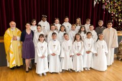 First Communion  Priest Alfred Böni with the first communicants : KSG