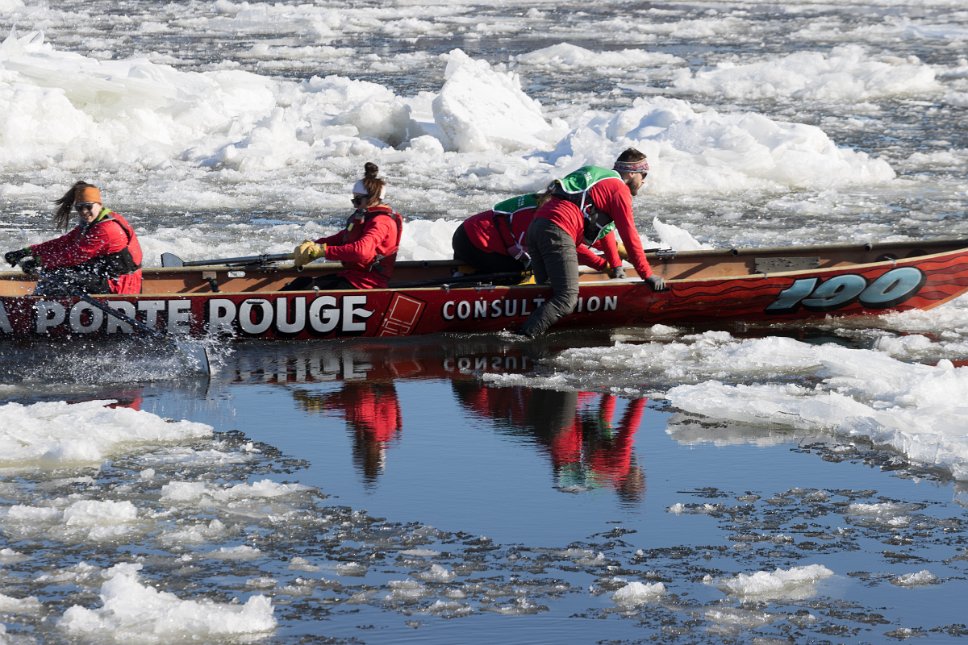 Québec, Carnaval, course en canot