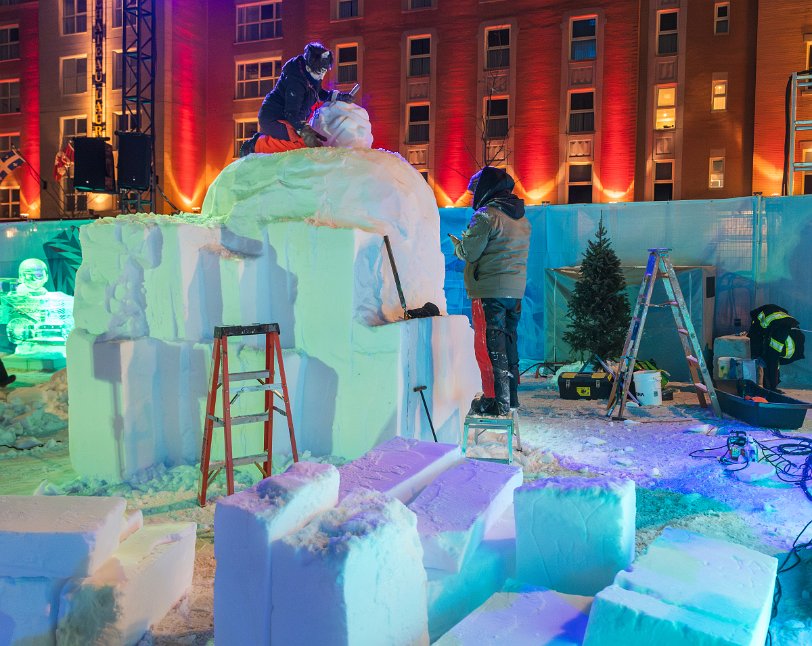 Québec, Carnaval, sculpture sur neige