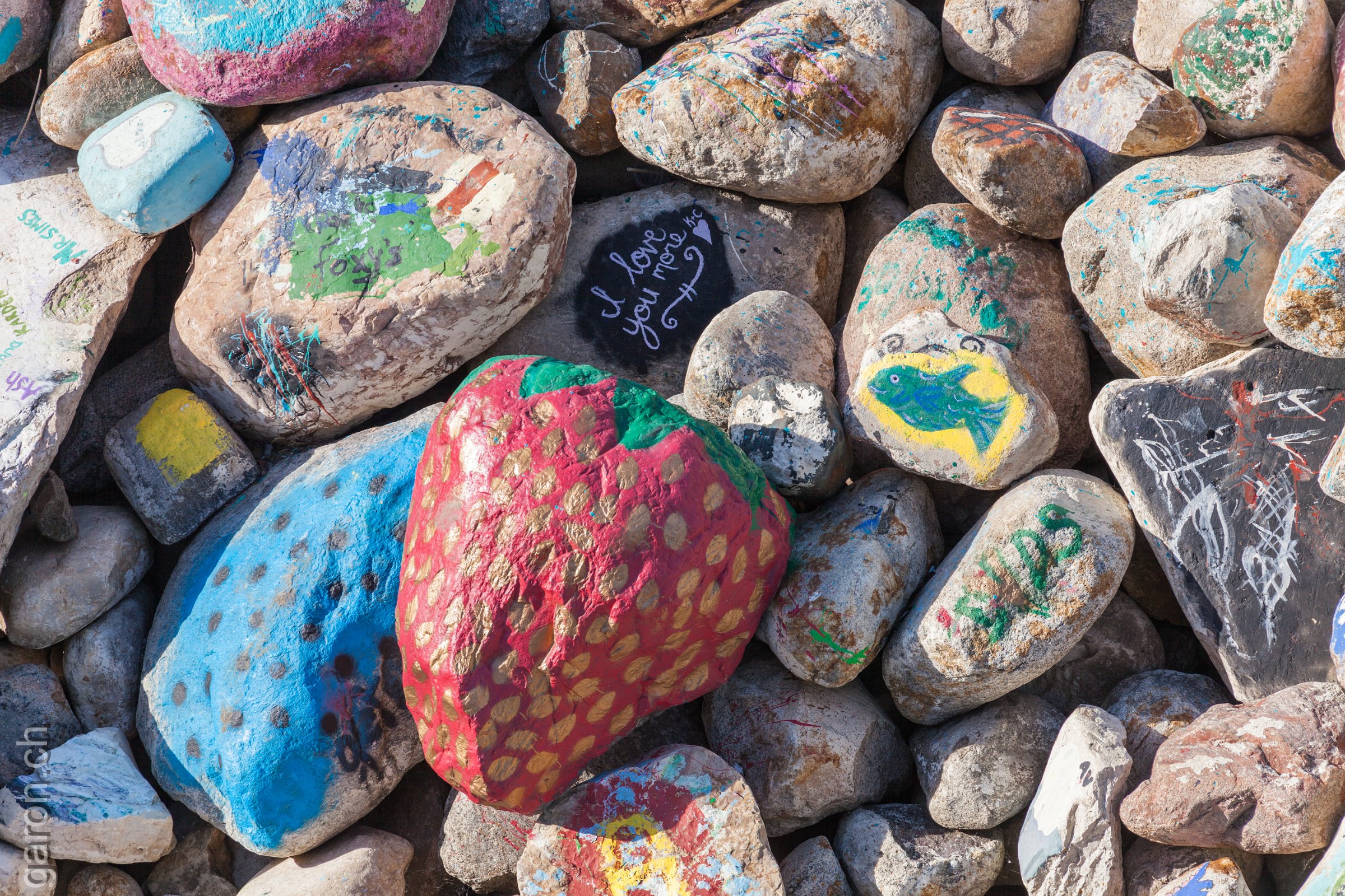 Saskatchewan, Saskatoon Painted stones along the Saskatchewan River
