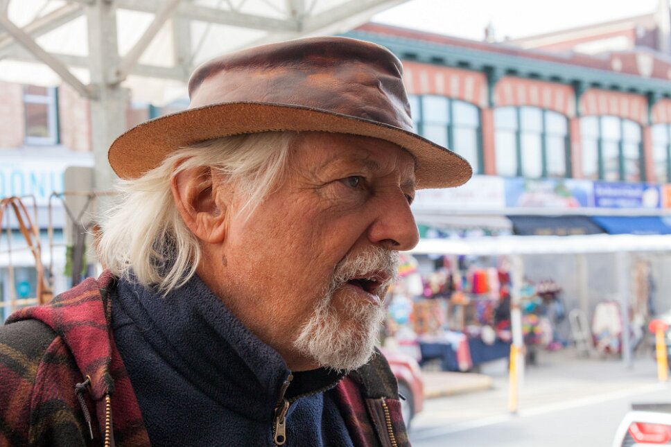 Ontario, ottawa Byward Market Place, leather goods artisan
