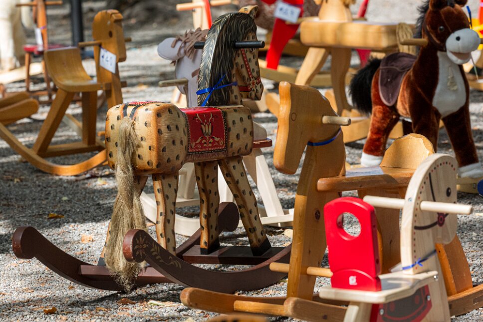 Lindenhof, Ausstellung Schaukeltiere