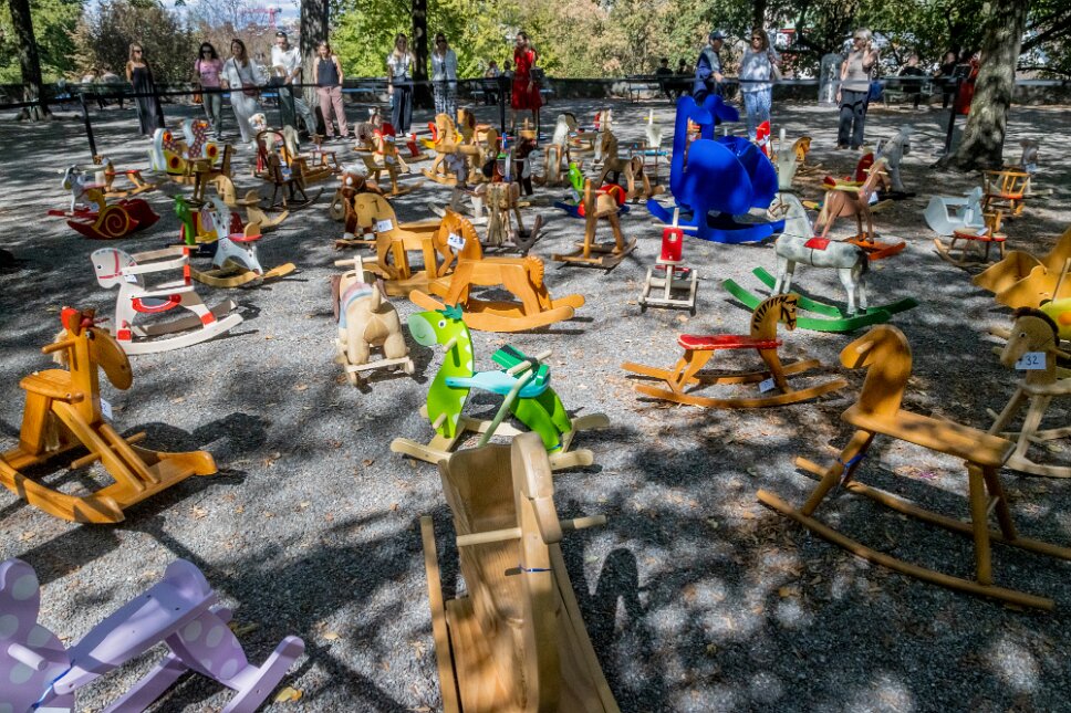 Lindenhof, Ausstellung Schaukeltiere