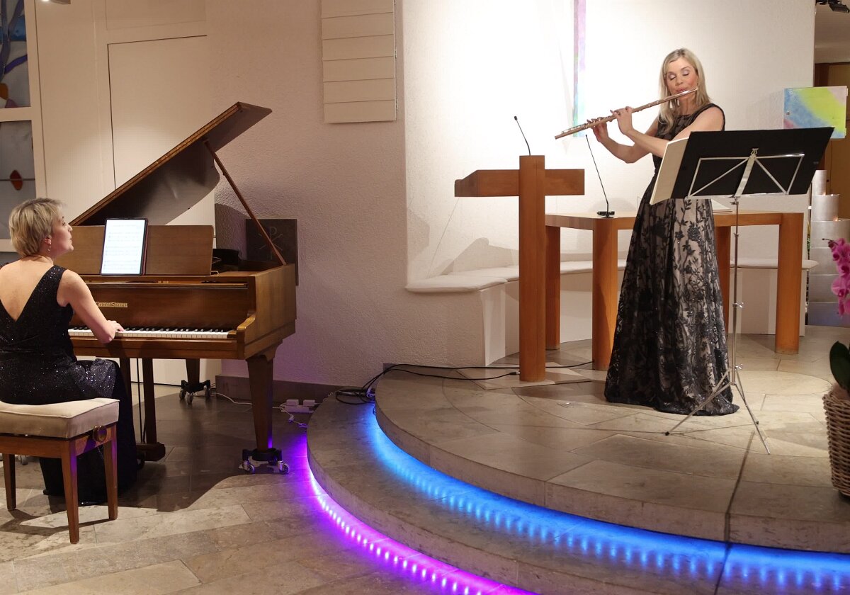 Arta Arnicane und Claudia von Wartburg Arta Arnicane und Claudia von Wartburg Konzert am Universitätsspital Zürich, 4. April 2024